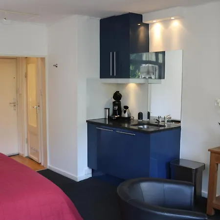 Ostade Bed & Breakfast