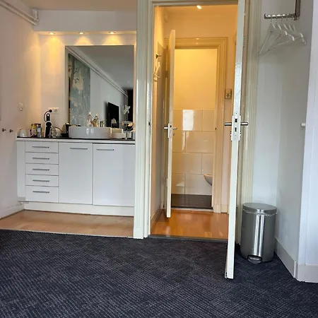 Bed & Breakfast Ostade Amsterdam